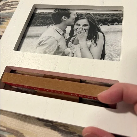 White Photo Frame with Changeable Love Message - Picture 3 of 6